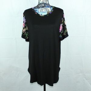 Amelia James Short sleeve Tee Size 3XL NWT